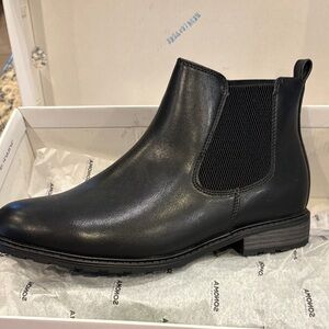 Black Leather Chelsea Boots